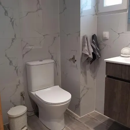 Agnanti Appartement *